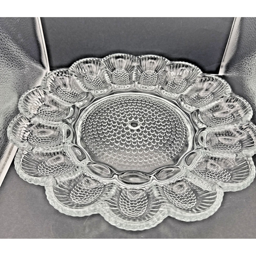 Dewdrop Texture Hobnob Indiana Glass‎ Deviled Egg Plate
